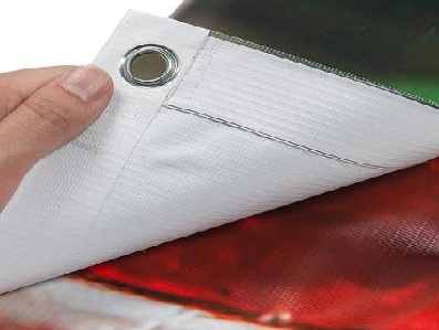  泰宁喷绘和刀刮布的工艺区别。